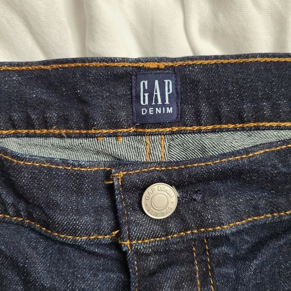 Gap Denim Cut Off Shorts - Picture 5 of 7